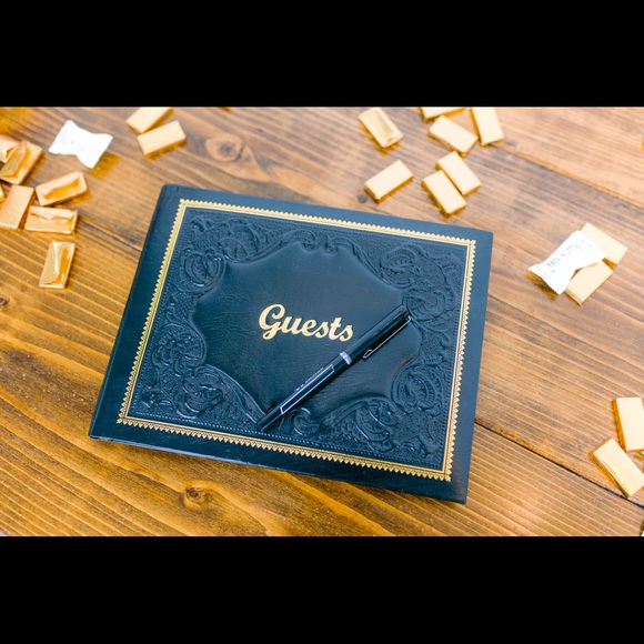 Meet your Posher, Raven - Picture 1 of 1